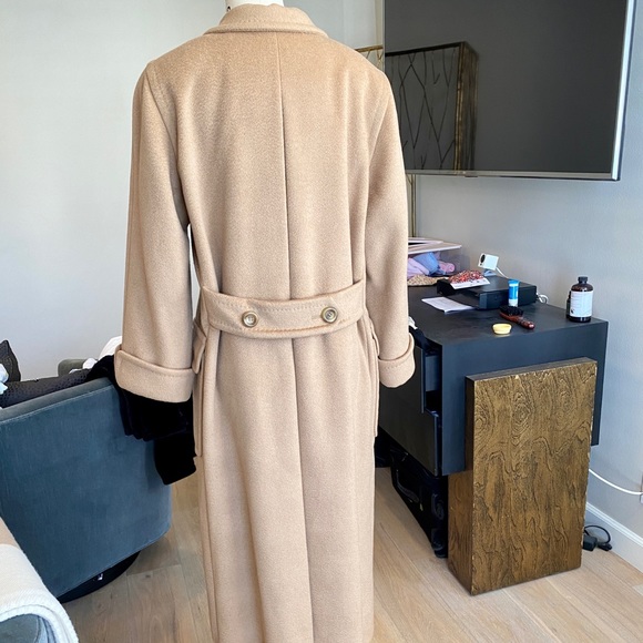SOLD ‼️ Max Mara Camel Wool Coat - Picture 5 of 7